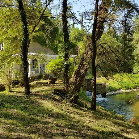 Le Moulin D'o فندق مبيت وإفطار Pezens